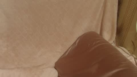 say meow and send tip  online show from 12.14.25