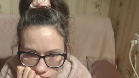 Snapshot of flowercandydoll13 chatting on 02.11.26 say meow and send tip online show from 02.11.26