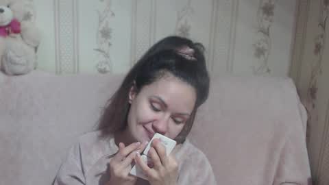 Snapshot of flowercandydoll13 chatting on 03.11.26 say meow and send tip online show from 03.11.26