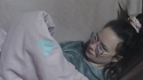 Snapshot of flowercandydoll13 chatting on 03.13.26 say meow and send tip online show from 03.13.26