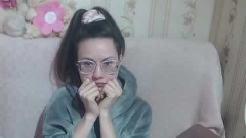 Snapshot of flowercandydoll13 chatting on 03.22.26 say meow and send tip online show from 03.22.26