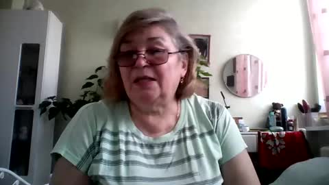 Flowerlower online show from 02.08.25