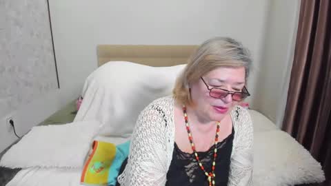 Flowerlower online show from 02.13.25