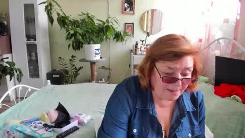 Flowerlower online show from 09.15.25