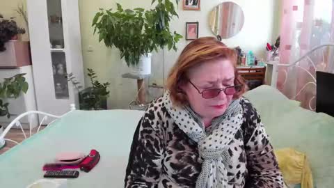 Flowerlower online show from 09.20.25