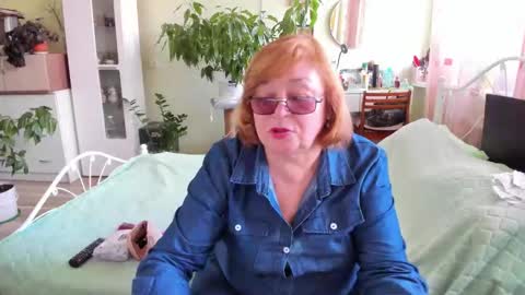 Flowerlower online show from 09.28.25