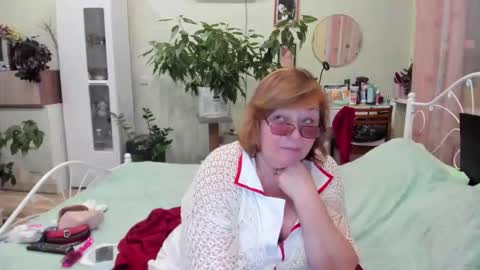 Flowerlower online show from 10.03.25