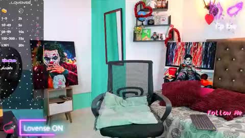 flowers109 online show from 09.15.25