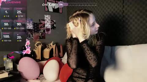 fluffy_cloude online show from 04.23.26