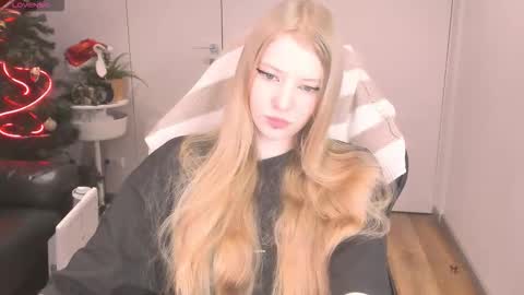 Mia online show from 12.17.25