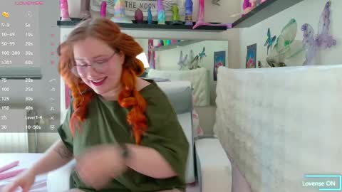 Snapshot of fluffy_rainbow_kity chatting on 05.22.26 Fluffy Kity online show from 05.22.26