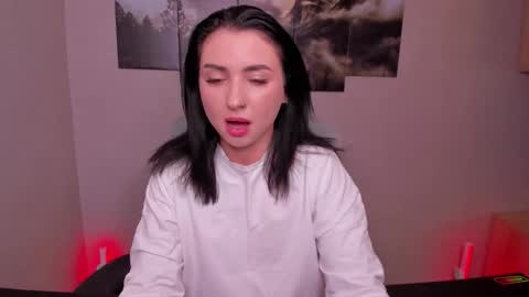 Lina online show from 02.22.26