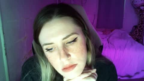 Flux online show from 10.20.25