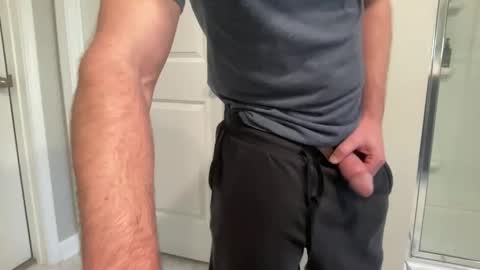 Snapshot of flyersguy84 chatting on 01.07.26 Average Joe online show from 01.07.26