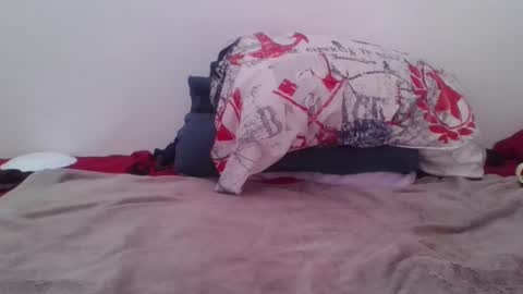 Snapshot of flylen chatting on 03.01.25 flylen online show from 03.01.25