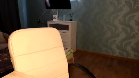 Snapshot of fofhcf chatting on 03.24.26 Molli Ready for any play with you. Hottest show in pvt Help a student earn big tokens online show from 03.24.26