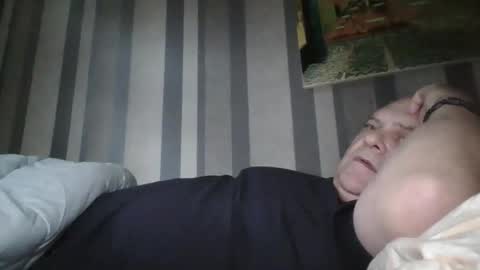 Snapshot of fofodi chatting on 10.29.25 fofodi online show from 10.29.25