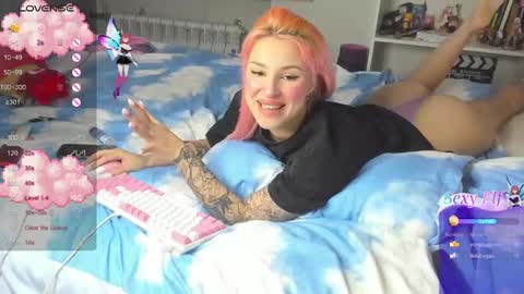 Snapshot of folinskaayaa chatting on 12.19.24 folinskaayaa online show from 12.19.24