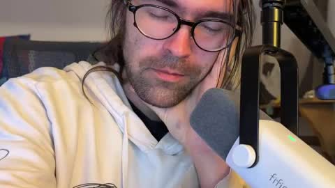 Snapshot of folkemord69 chatting on 05.16.26 Chris online show from 05.16.26