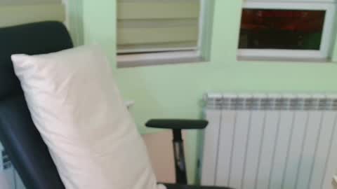 independent model online show from 12.09.24