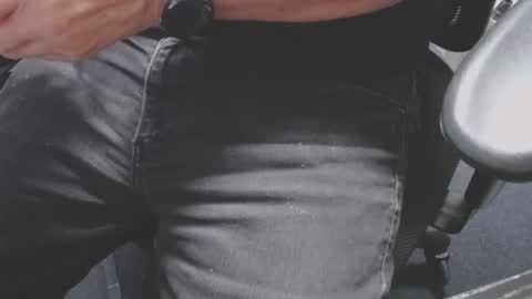 Foot online show from 10.13.25