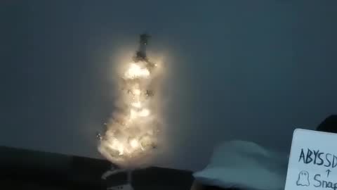 foreigngothicqueen online show from 12.18.25