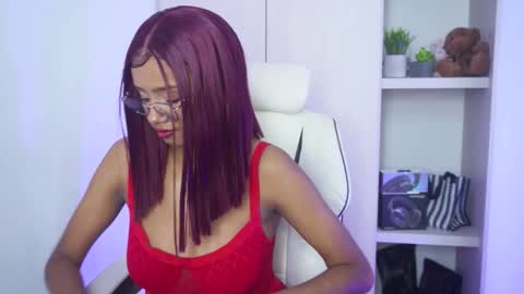 Snapshot of forever_y0ung chatting on 11.11.25 Megan Prada Follow me on Onlyfans online show from 11.11.25