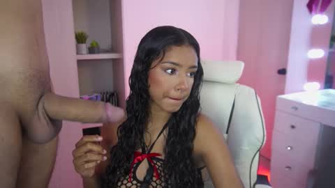 Snapshot of forever_y0ung chatting on 11.12.25 Megan Prada Follow me on Onlyfans online show from 11.12.25