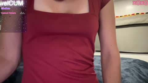 Snapshot of foreverkinkyy chatting on 12.22.24 Elaine online show from 12.22.24