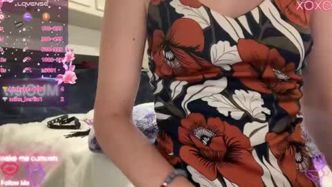 Snapshot of foreverkinkyy chatting on 10.22.25 Elaine online show from 10.22.25