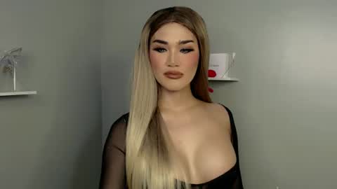 KHATRINA STACIE MARIE online show from 03.10.25