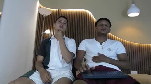 TASTY GUYS  online show from 12.16.25