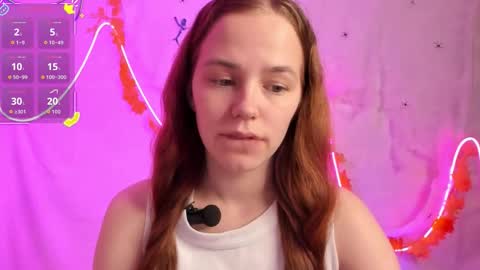 Snapshot of fox_lisaaa chatting on 10.25.25 Lisa online show from 10.25.25