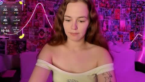 Snapshot of fox_lisaaa chatting on 12.03.25 Lisa online show from 12.03.25