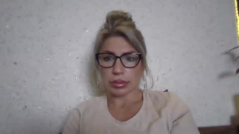 fox_red_lady7 online show from 01.08.26