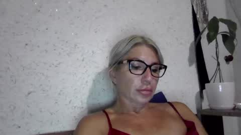fox_red_lady7 online show from 06.25.26