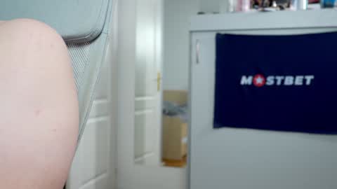 Snapshot of foxeslovefoxes chatting on 01.07.25 CUSTOM PHOTOS AND VIDEOS - online show from 01.07.25