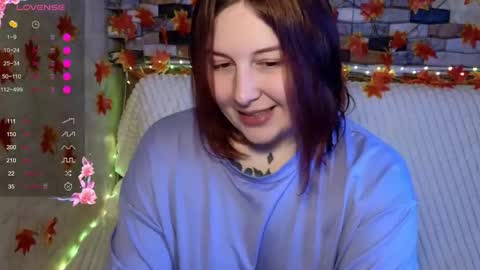 Snapshot of foxgirlandmerguis chatting on 11.10.25 Belinda online show from 11.10.25