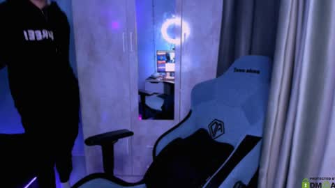 Foxicfu online show from 03.06.25