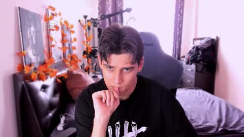 Foxicfu online show from 11.13.25