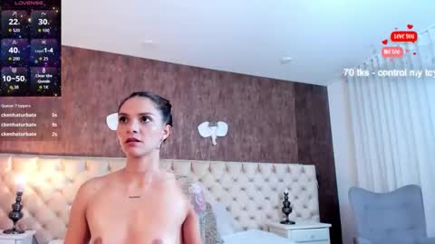 Snapshot of foxmegann chatting on 06.11.26 MeganFoxxy online show from 06.11.26