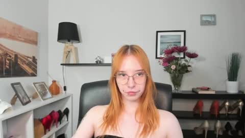 Snapshot of foxsonya chatting on 06.03.26 Sonya online show from 06.03.26