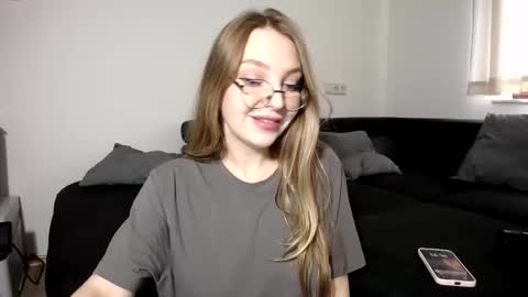 foxxialice online show from 10.13.25