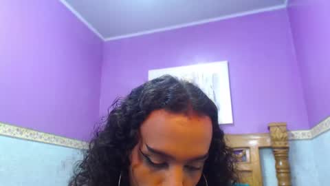 Ella online show from 03.08.25