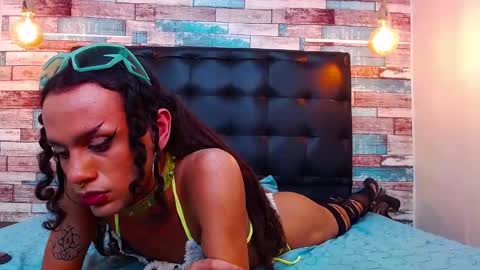 Ella online show from 03.10.26