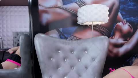 Miss Rhenna online show from 10.28.25