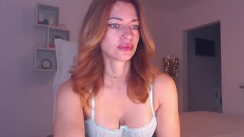 Adela - Single mom. 40 y online show from 06.30.26