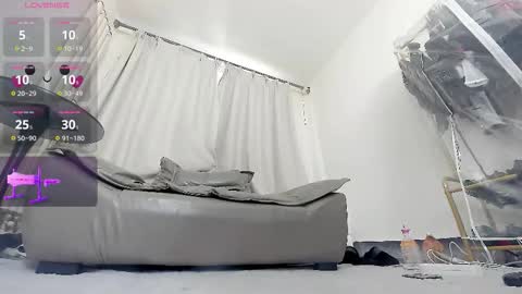 yiyi online show from 03.12.26