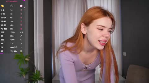 Snapshot of foxyrise chatting on 11.07.25 Jane Foxy online show from 11.07.25