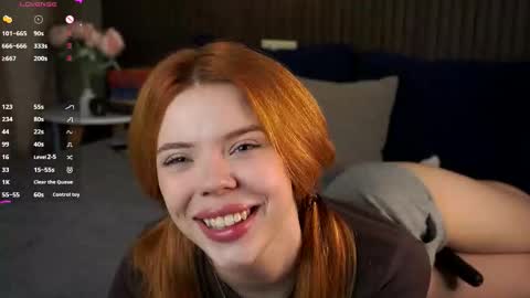 Snapshot of foxyrise chatting on 12.05.25 Jane Foxy online show from 12.05.25